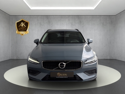 Volvo V60 B3*CORE*4 x SHZ*R.KAMERA*LED*NAVI*