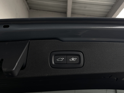 Volvo V60 B3*CORE*4 x SHZ*R.KAMERA*LED*NAVI*