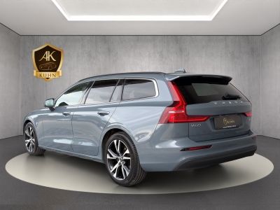 Volvo V60 B3*CORE*4 x SHZ*R.KAMERA*LED*NAVI*