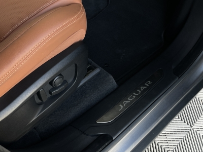 Jaguar F-PACE D200*R-Dynamic SE AWD*BLACK PACK*1.HAND*