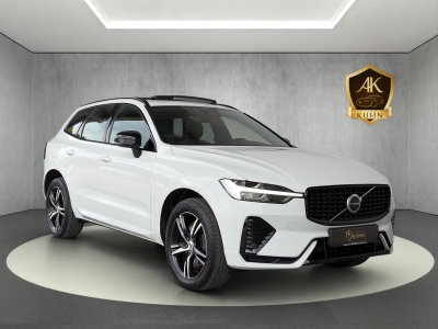 Volvo XC60 B4*PLUS DARK*R-DESIGN*KEYLESS*R.KAM*1.HAND*