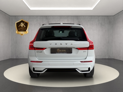 Volvo XC60 B4*PLUS DARK*R-DESIGN*KEYLESS*R.KAM*1.HAND*