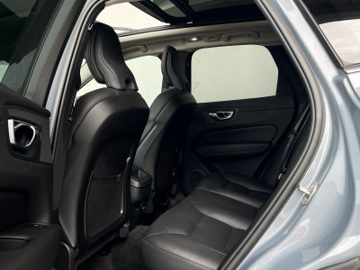 Volvo XC60 B4 D*PLUS BRIGHT*2WD*20Z*360° KAM*PANORAMA*