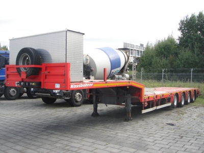 Kaessbohrer LB4E EX-1 KK LOWBED AUSZIEHBAR-2x Lenkachsen