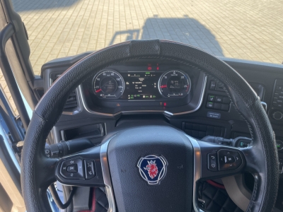 SCANIA (S) S 500 