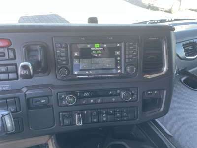 SCANIA (S) S 500 