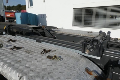 VOLVO (S) Truck FH 460 Meiller 20.70, Funk