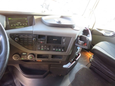 VOLVO (S) Truck FH 460 Meiller 20.70, Funk