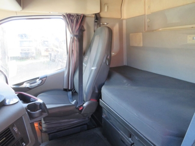 VOLVO (S) Truck FH 460 Meiller 20.70, Funk