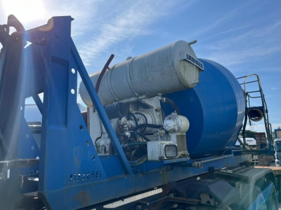 ANDERE  Betonmischaufbau mit sep. Motor