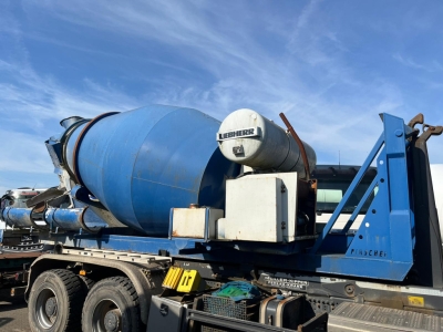 ANDERE  Betonmischaufbau mit sep. Motor