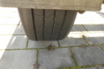 SCHMITZ GOTHA Abrollcontainernanhänger ACF 18 S -Schlitten