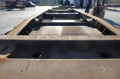 SCHMITZ GOTHA Abrollcontainernanhänger ACF 18 S -Schlitten