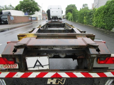 HUEFFERMANN HSA 1870 ABS, Abrollcontaineranh. m. Schlitten