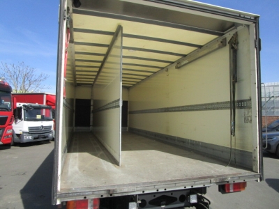 Mercedes-Benz 1022L Atego Koffer + LBW, Koffer geteilt, Kamera