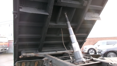 Mercedes-Benz 1823 Atego Meiller-Kipper, Greiferhydr., Funk