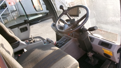 Hako Citymaster 2200 Motorprobleme, Ersatzteilträger