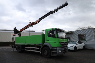 Mercedes-Benz 1829 L AXOR 4x2 Euro 5, Atlas-Heckladekran, 5,40
