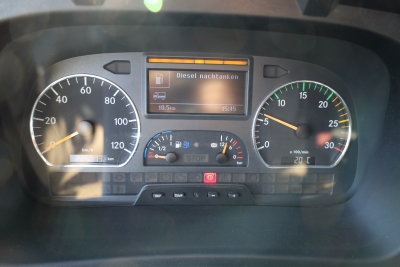 Mercedes-Benz 816 Atego Koffer + LBW, Klima, Mittelsitz