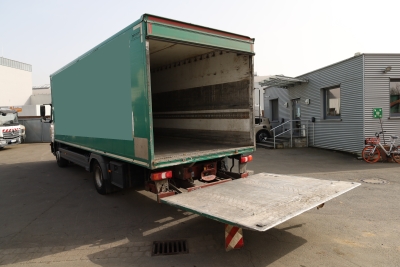 Mercedes-Benz 1524L Atego Koffer + LBW, Automatik, AHK