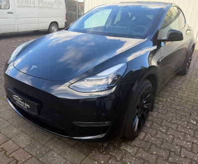 Tesla Model Y Long Range AWD* AHK* ACC Boost* 20 Zoll