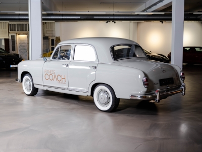 Mercedes-Benz 219 Ponton (W105)