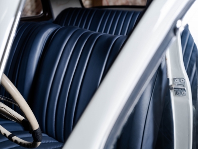 Mercedes-Benz 219 Ponton (W105)