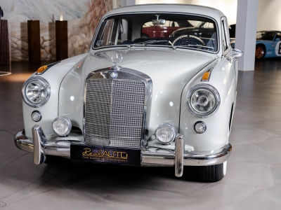 Mercedes-Benz 219 Ponton (W105)