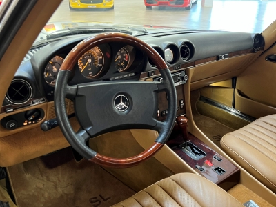 Mercedes-Benz SL 560