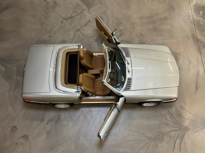 Mercedes-Benz SL 560