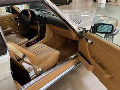 Mercedes-Benz SL 560