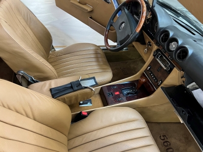 Mercedes-Benz SL 560