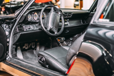 Porsche 964