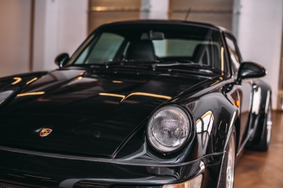 Porsche 964