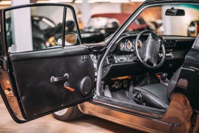 Porsche 964