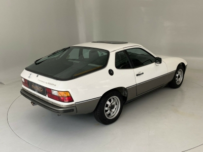 Porsche 924