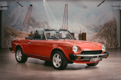 Fiat 124 Spider