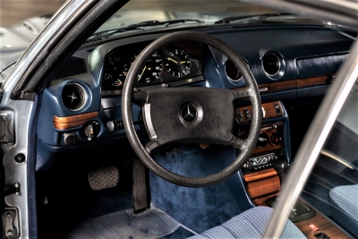 Mercedes-Benz CE 230