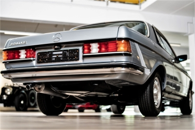 Mercedes-Benz CE 230