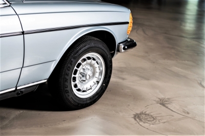 Mercedes-Benz CE 230