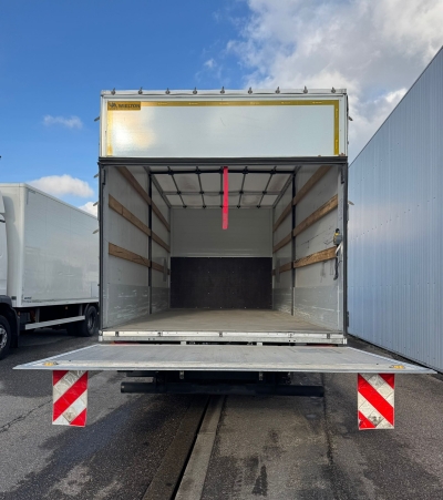 FUSO Canter 7C18