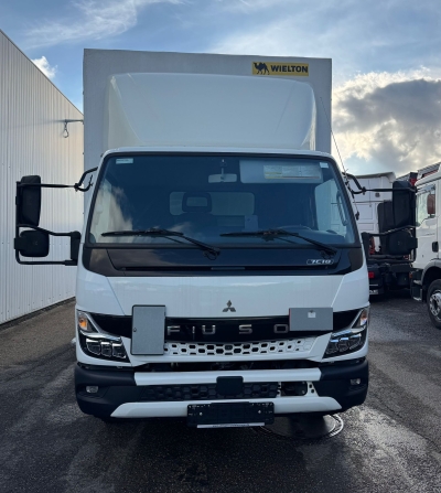 FUSO Canter 7C18