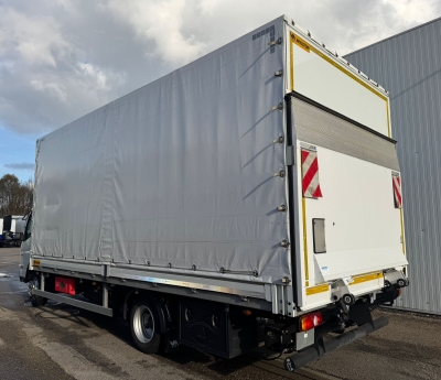 FUSO Canter 7C18
