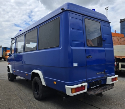Mercedes-Benz 711 D Vario