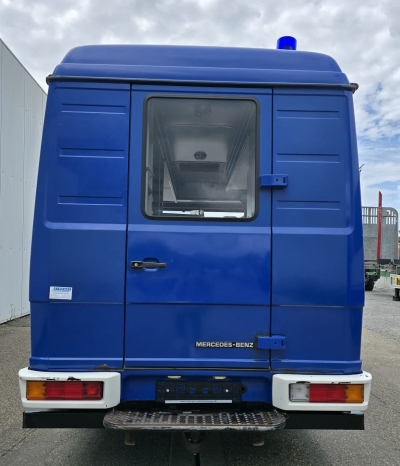 Mercedes-Benz 711 D Vario