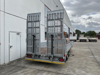 Möslein TT11 BR Neuer Tandemtieflader, breit Rampen