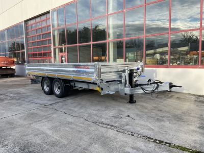 Möslein TTD 11 Breite Reifen 4,5 m Kipper Tieflader, Breite Reifen, 4,5 m lang
-- Neufahrzeug --