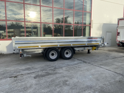 Möslein TTD 11 Breite Reifen  5,70 lang Kipper Tieflader, Breite Reifen, 5,70 m lang
-- Neufahrzeug --