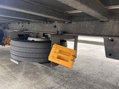 ACKERMANN Z-KA-F10.5/7,6 1 Achs Jumbo- Planenanhänger 10,5 t GG