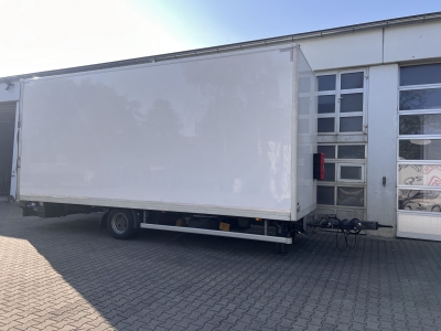 ACKERMANN Z-KA-F10.5/7,6 1 Achs Kofferanhänger, Ladebordwand